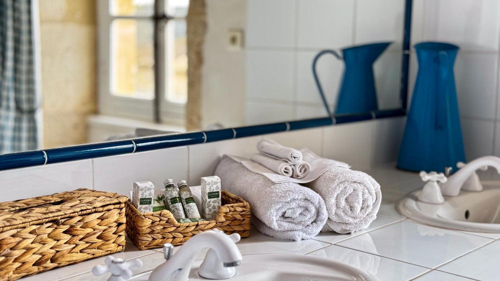 Chateau La Gineste - Castle And Vineyard Duravel Room photo